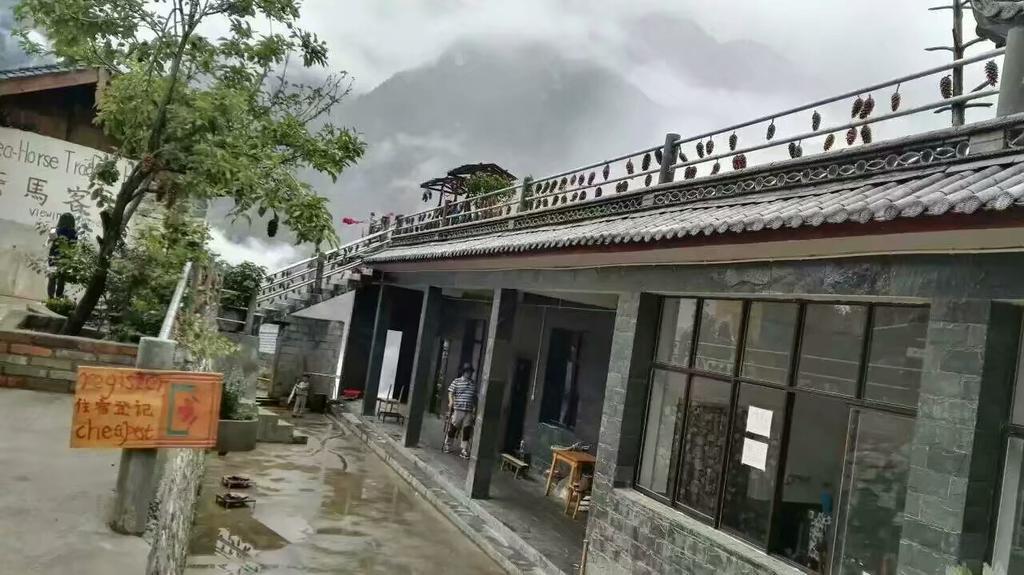 Tiger Leaping Gorge Tea Horse Gasthaus Shangri-La Exterior foto